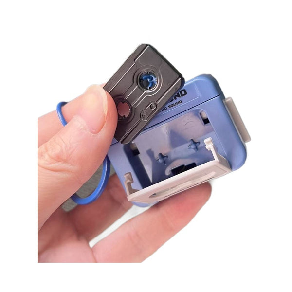 Retro Recordable Cassette Recorder Keychain - Mini Music Box with Vintage Design - Fun Gift & Unique Decoration
