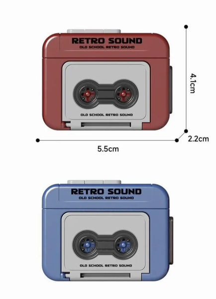 Retro Recordable Cassette Recorder Keychain - Mini Music Box with Vintage Design - Fun Gift & Unique Decoration